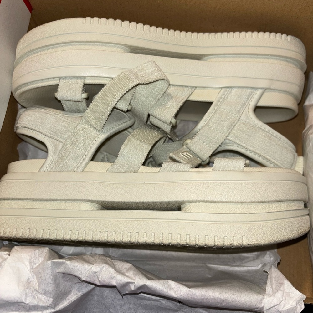 Nike Cream Platform Sandals